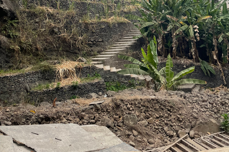 Kultowa wycieczka Cova do Paúl – wycieczka 1-dniowa na Santo Antão promemCova do Paúl: 5-kilometrowa wędrówka na Santo Antão (w tym prom)