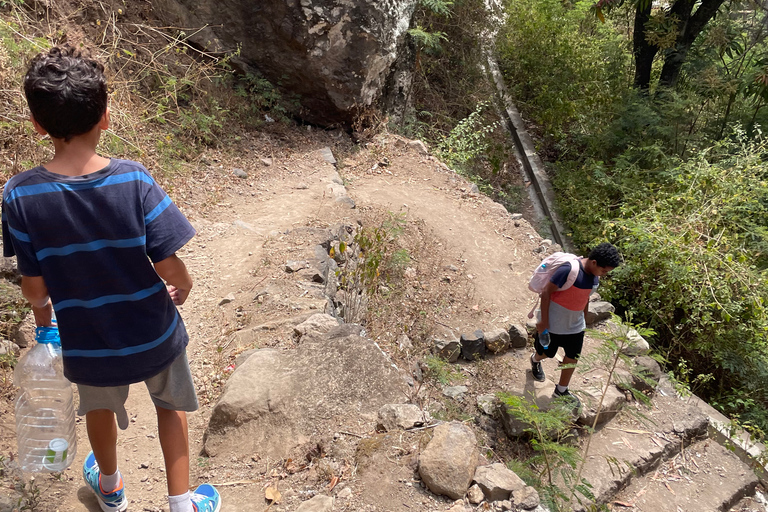 Kultowa wycieczka Cova do Paúl – wycieczka 1-dniowa na Santo Antão promemCova do Paúl: 5-kilometrowa wędrówka na Santo Antão (w tym prom)