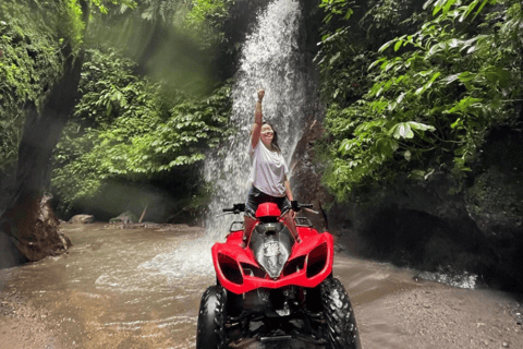 Ubud: Opções de passeio de quadriciclo pela selva, cachoeira e túnel e almoçoQuadriciclo individual (1 bicicleta para 1 pessoa) com embarque e desembarque em Ubud