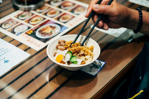 Tour gastronômico icônico: comida de rua local, bebidas e locais