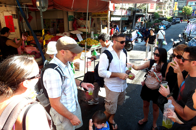 Tour gastronômico icônico: comida de rua local, bebidas e locais