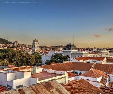 Tour a pie por Sucre: Historia, Cultura y Vistas Asombrosas
