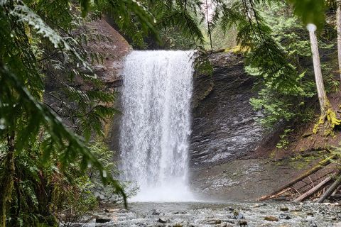Nanaimo: Vancouver Island Waterfalls, Vistas, Hikes & Caves
