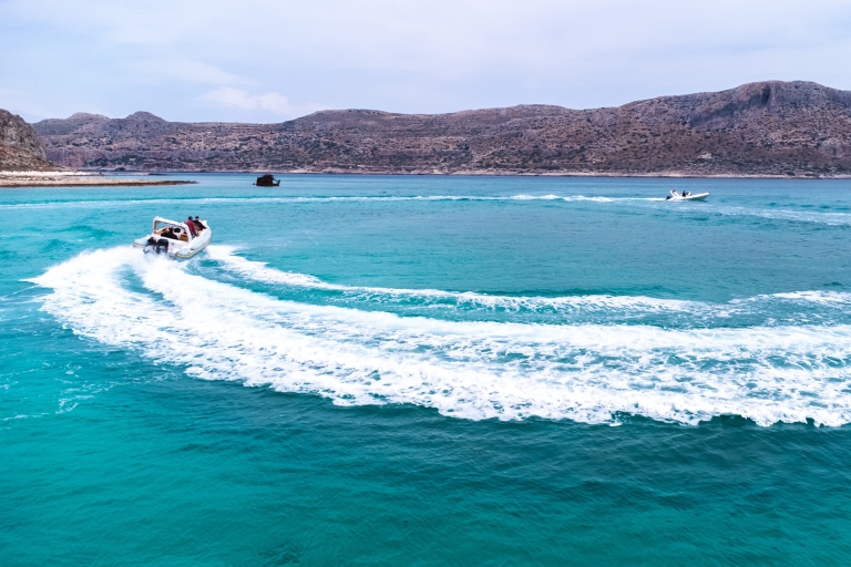 Van Kissamos: Balos-lagune en Gramvousa-privécruiseBalos en het eiland Gramvousa - cruise op een speedboot van 5 meter
