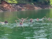 Guatapé, Tour con Paseo en Barco, Isla Privada y El Peñól - Hizvo