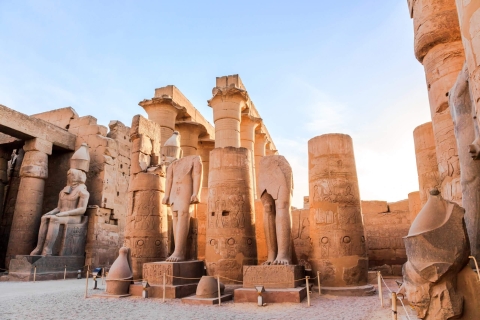 Excursión de día completo a las orillas Este y Oeste de Luxor