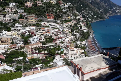 Nápoles: Traslado para Positano Visita a Pompéia durante o trajeto
