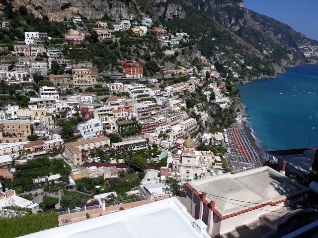 Positano: Private Transfer from Naples Stop Pompeii