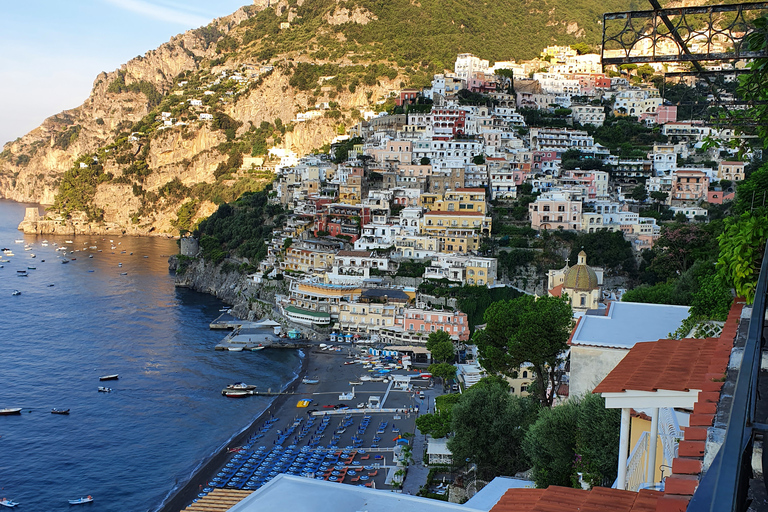 Transfert privé de Naples à Positano sur la côte amalfitaine ou retourtransfert à positano