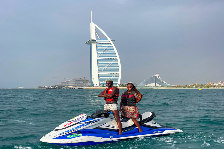 30-minutowa wycieczka skuterem wodnym do Burj Al Arab