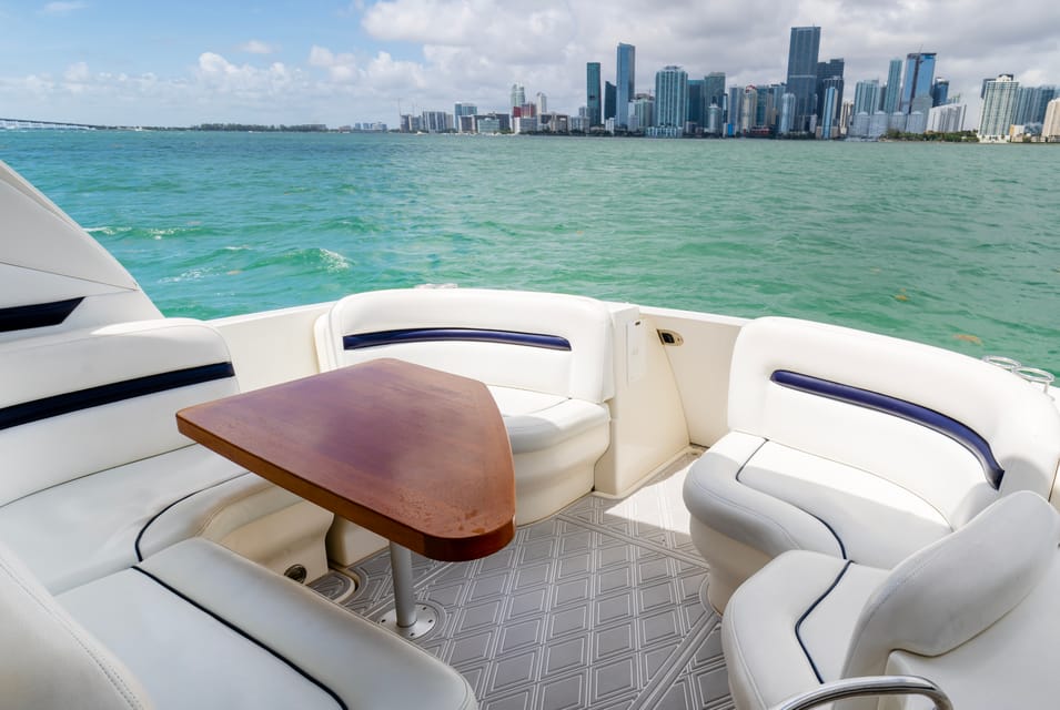 private yacht cruise in miami with champagne