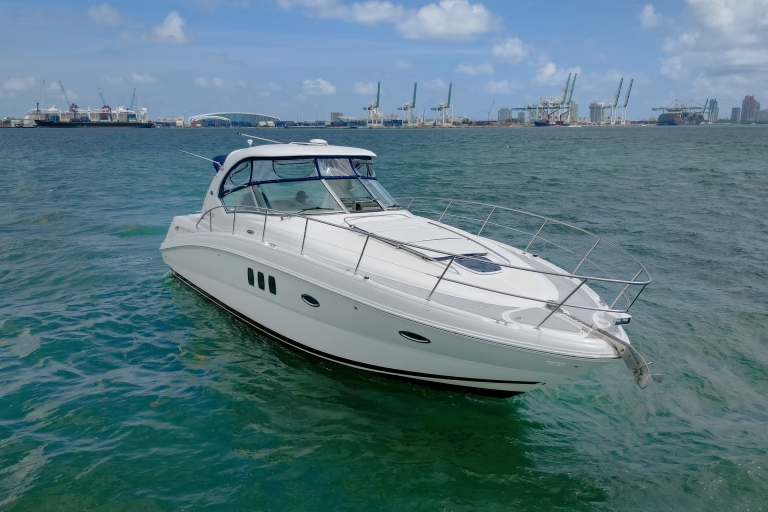 Miami Beach: Private Yacht Cruise with Champagne Private 34-Foot Sundancer Boat for up to 10 People