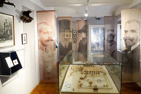 Mayerling, Österreich: Audioguide Tour durch die Ausstellung
