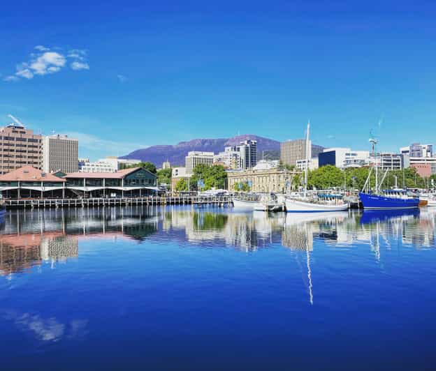 Hobart: Nipaluna Half-Day Highlights Tour with Market Visit