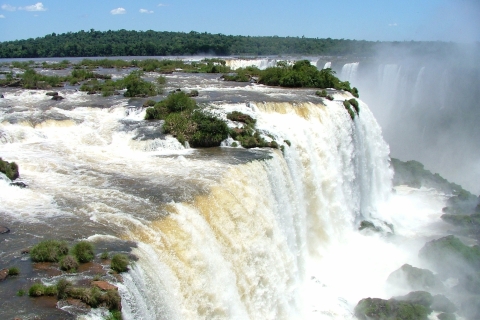 Najlepsze widoki na wodospady Iguassu z niesamowitym przewodnikiemNAJLEPSZE WIDOK NA WODOSPADY IGUASSU Z NIESAMOWITYM PRZEWODNIKIEM
