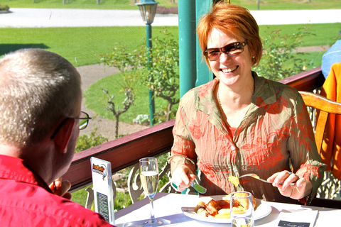 Brisbane: Heißluftballonfahrt mit Winzerfrühstück