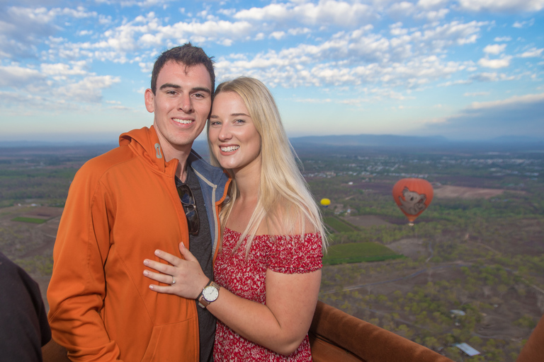 Cairns: Hot Air Balloon Flight with Transfers