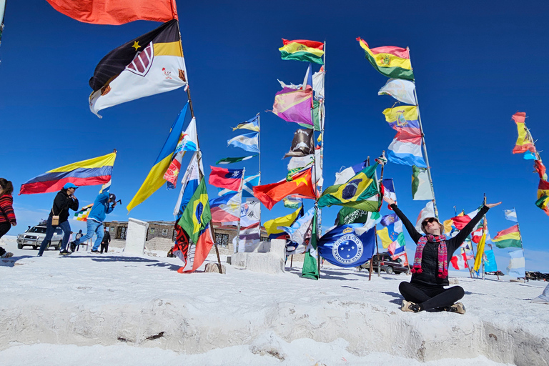 Uyuni: Private 1 Day Tour - Salt Flats & Isla Incahuasi