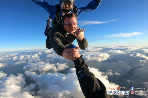 Adelaide: tandemparachutespringen boven het meer van Alexandrina15.000 voet Skydive