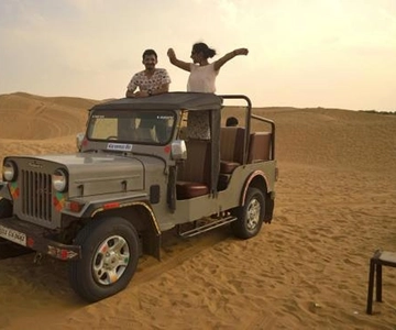 Safari nel deserto in jeep e safari con i cammelli da Jodhpur