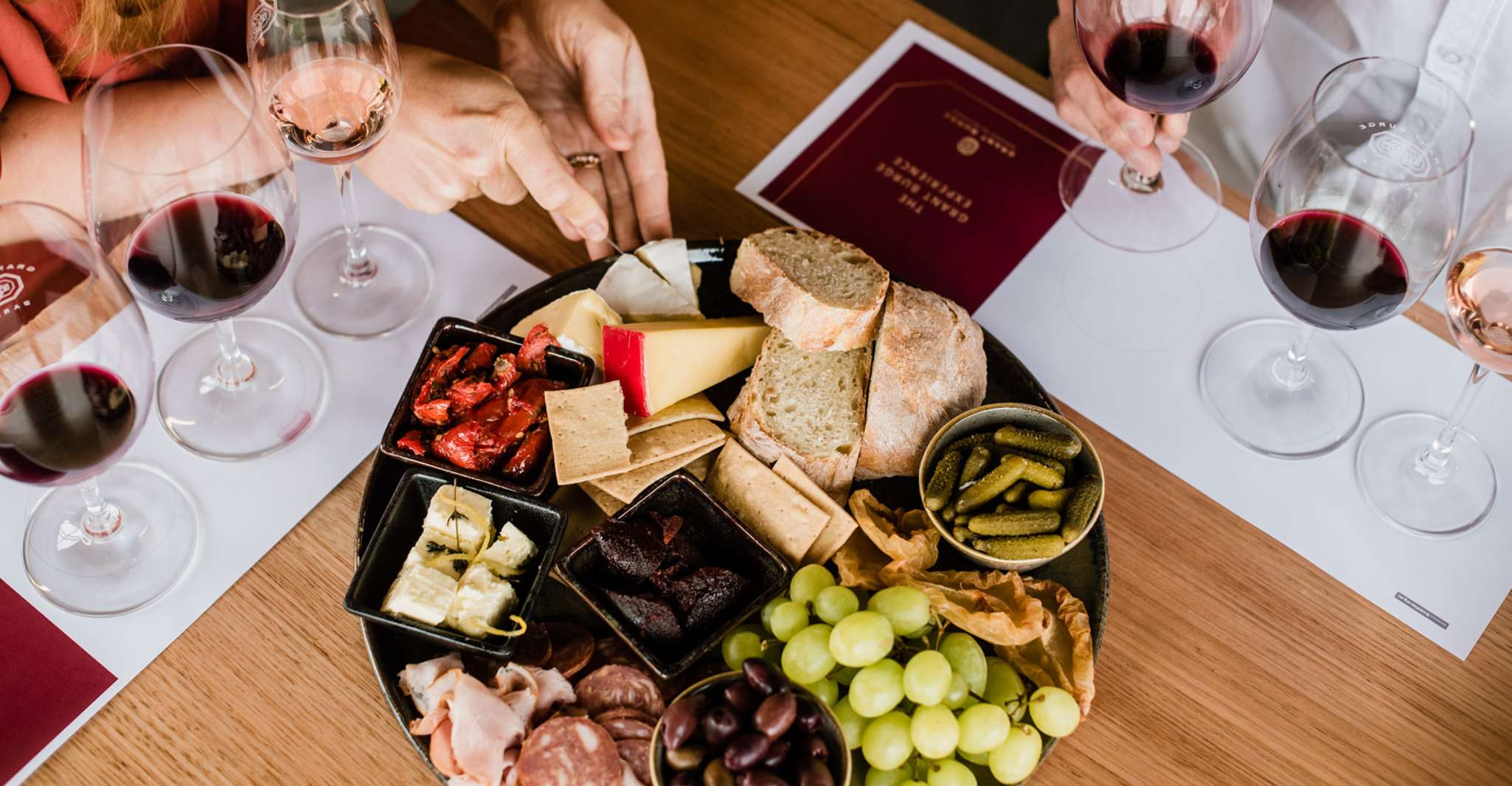 Grant Burge, mousserende wijnproeverij en regionale schotel voor 2 - Housity