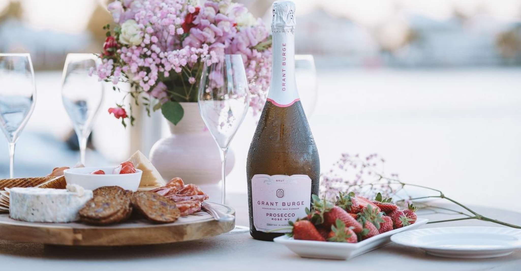 Grant Burge, mousserende wijnproeverij en regionale schotel voor 2 - Housity