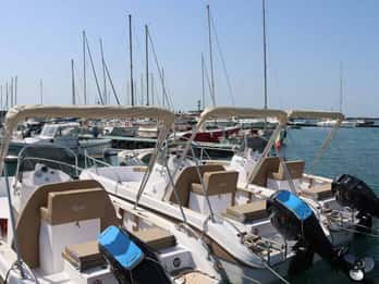 Salerno: Amalfi Coast Boat Rental (License not Required)