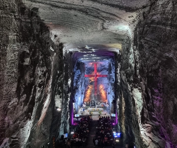 Zipaquirá:Discover the Salt Cathedral & Main Squares