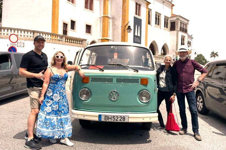 Depuis Lisbonne : Excursion d'une journée à Cascais à bord d'un VW d'époque