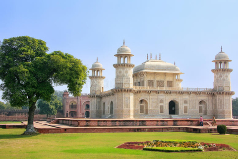 De Délhi:-Privet Tajmahal Agra Fort e Baby Taj Day TripEssa opção inclui transporte e guia.