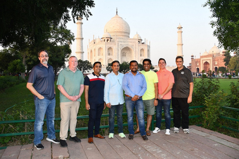 Depuis Jaipur : Visite privée du Taj Mahal au lever du soleil et du fort d'Agra