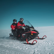 Depuis Alta : aventure en motoneige en journée