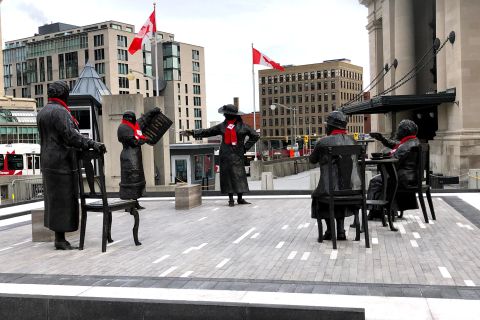 Ottawa City Scavenger Hunt and Self-Guided Walking Tour