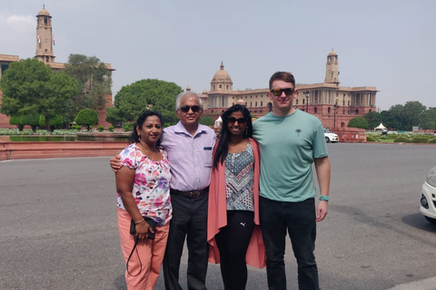 Delhi : Excursion privée d'une journée à Old Delhi et New DelhiVisite avec voiture et guide uniquement