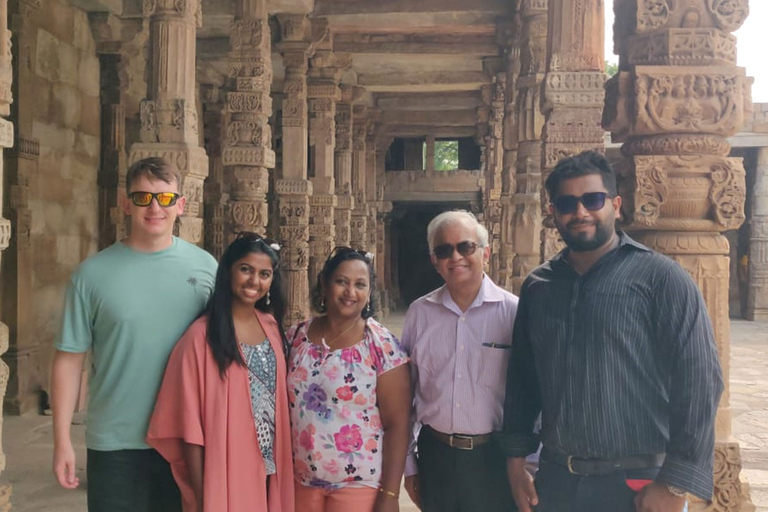 Delhi : Excursion privée d'une journée à Old Delhi et New DelhiVisite avec voiture et guide uniquement