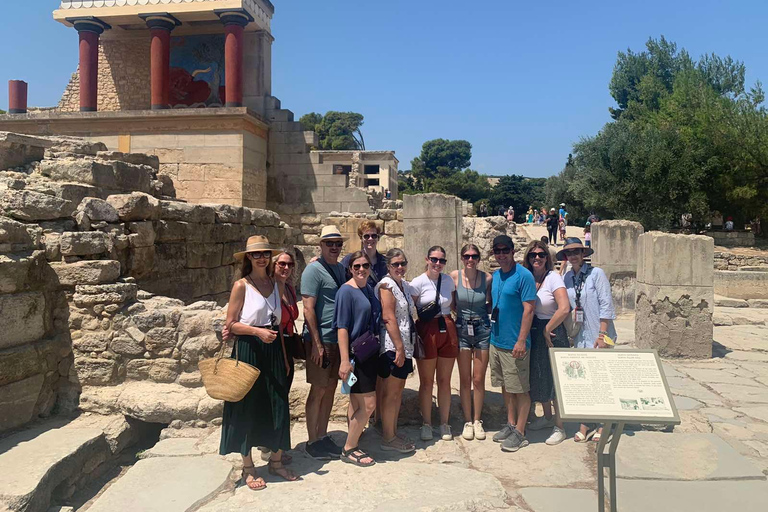 Knossos Palace Guided Walking Tour (Without Tickets)