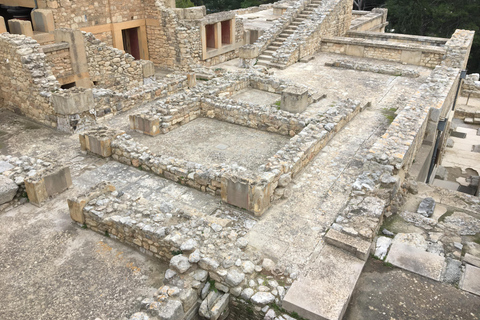 Knossos Palace Guided Walking Tour (Without Tickets)