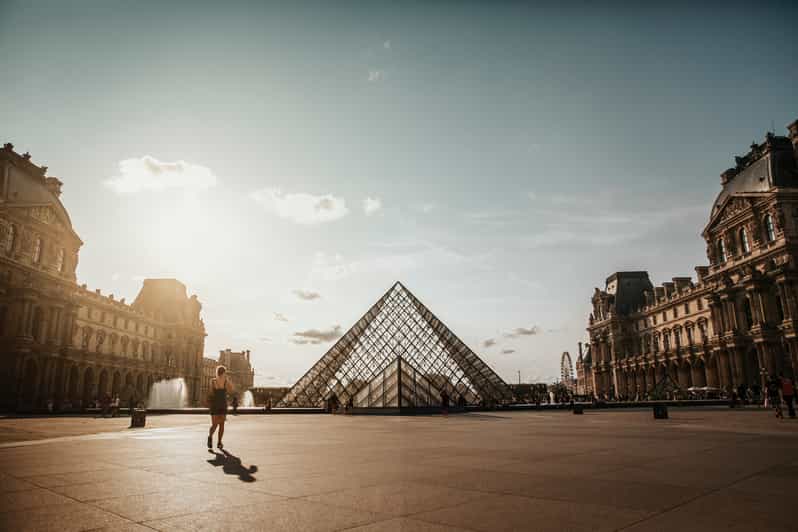 Musée du Louvre billet à entrée programmée et croisière sur la Seine