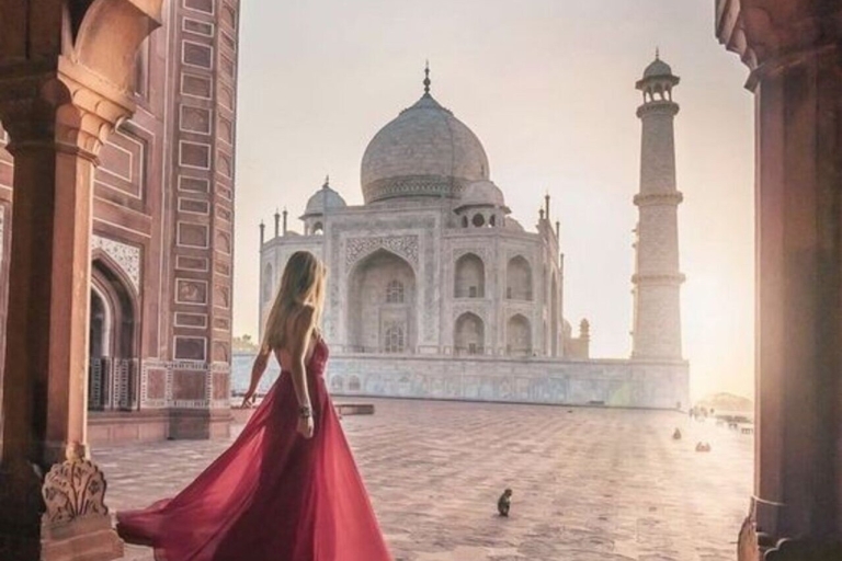 Nuit au Taj Mahal, visite de New Delhi et d'AgraTransport privé avec voiture + guide touristique