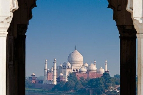 Taj Mahal über Nacht, Neu Delhi & Agra TourPrivater Transport mit Auto + Reiseleiter