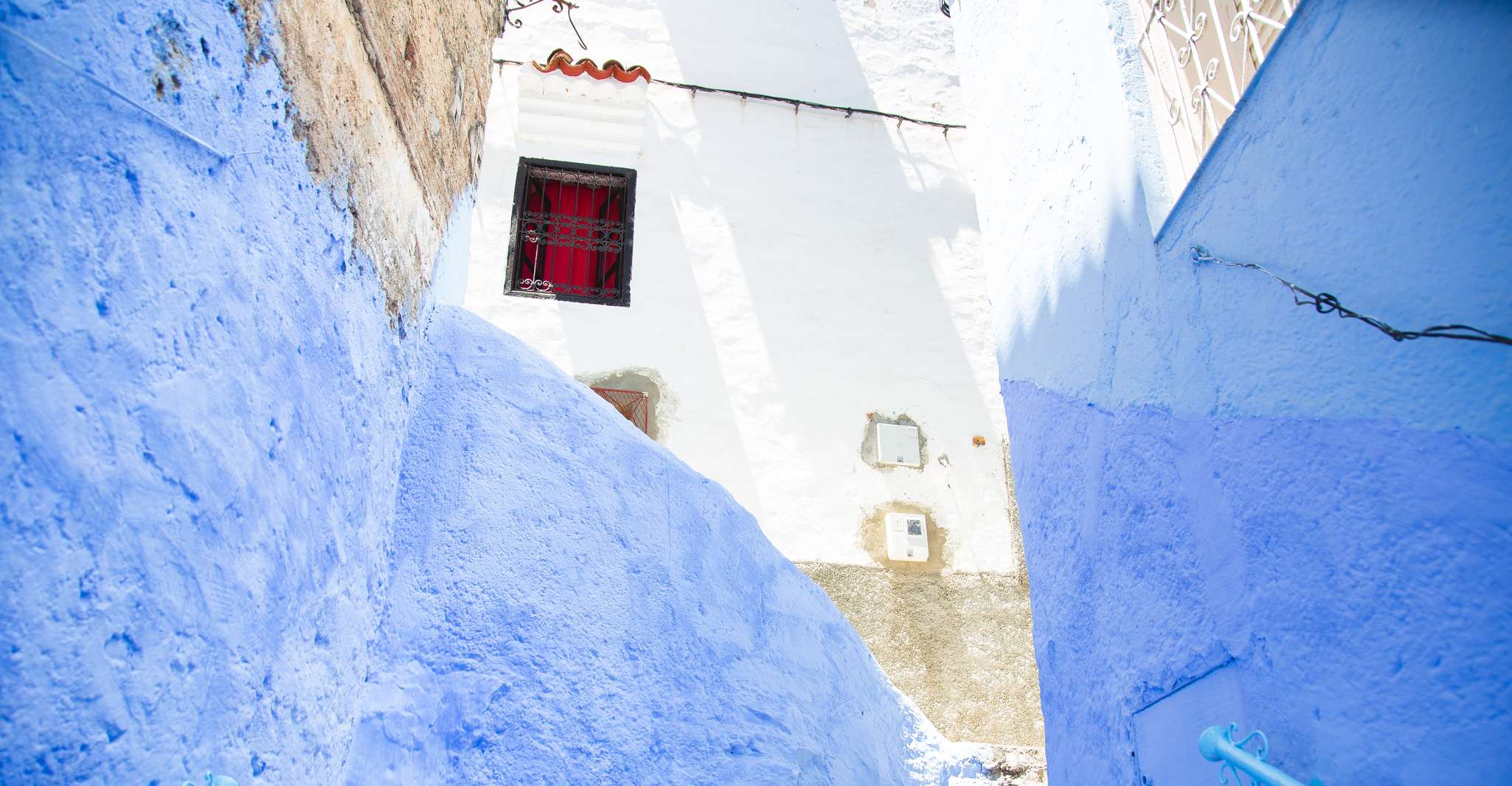 Blue City magic, Affordable Day Trip from Fez to Chefchaouen - Housity