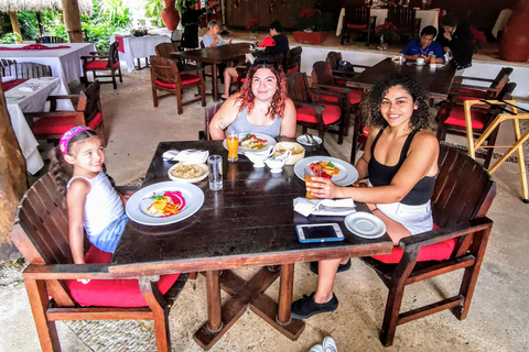 Tour archeologico di Dzibanche e Kohunlich Maya e pasto di 3 portateTour archeologico di Dzibanche e Kohunlich Maya e pasto a 3 portate