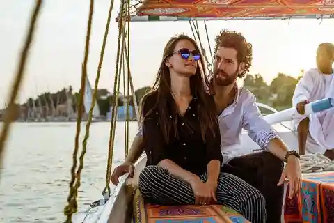 Louxor : Rive Ouest, Edfu Visite guidée privée, déjeuner & Felucca