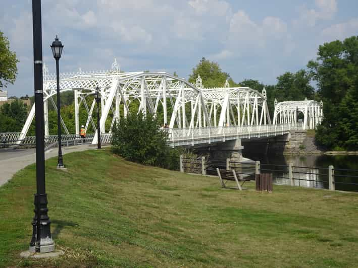 Ottawa Rideau River self-guided walking tour scavenger hunt | GetYourGuide