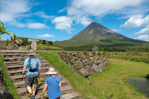 Arenal : volcan 3-en-1, cascade de La Fortuna et sources d'eau chaude