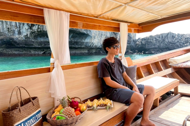 Phi Phi : Excursion privée de luxe à bord d'une longue queue à Maya Bay avec déjeuner
