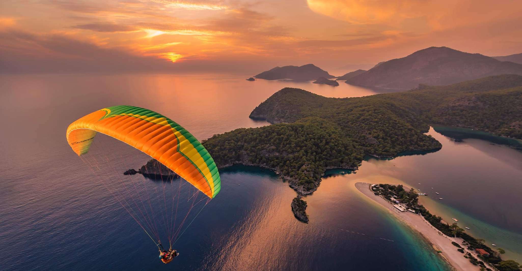 Fethiye, Tandem Paragliding Erfahrung mit Hotel Pickup - Hizvo