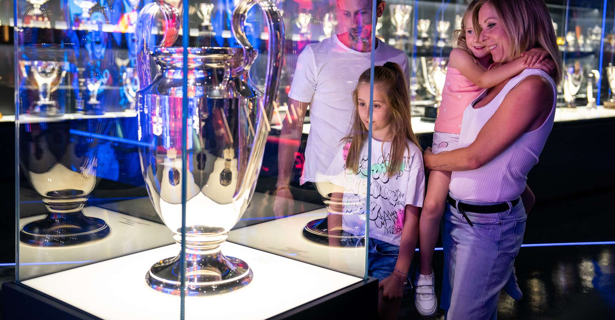 Barcelona: FC Barcelona Museum "Barça Immersive Tour" Ticket