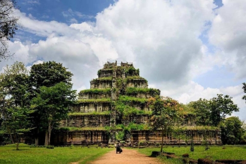 Vanuit Siem Reap: rondleiding Koh Ker en Beng Mealea-tempelsVervoer per gedeelde luxe minibus