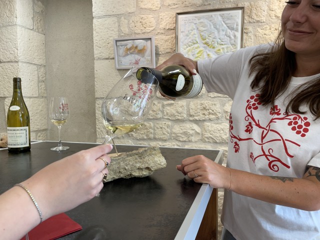 Visit Accords Vins et Fromages Chablis Clotilde Davenne in Auxerre